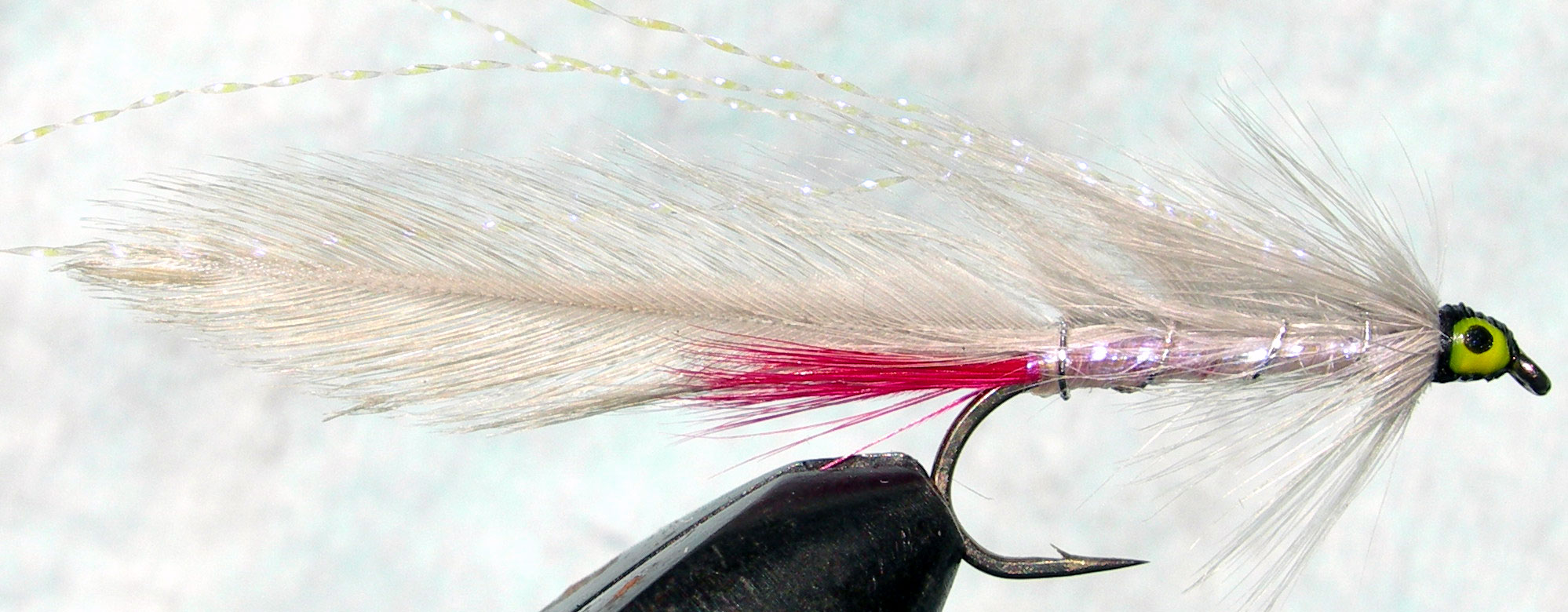 Gray Ghost pearl UV ghostwhite trout fly